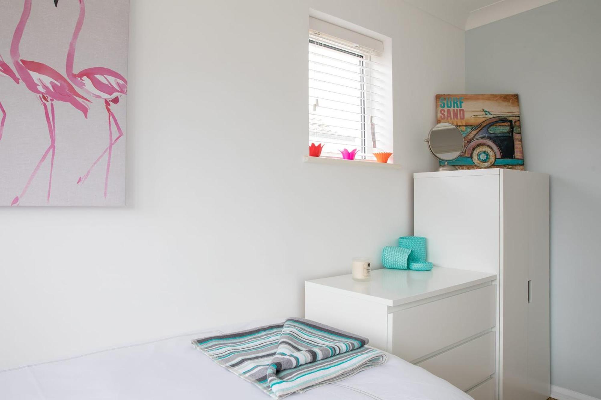 Family Seaside Retreat - 5 Minutes To Beach West Wittering Exteriör bild