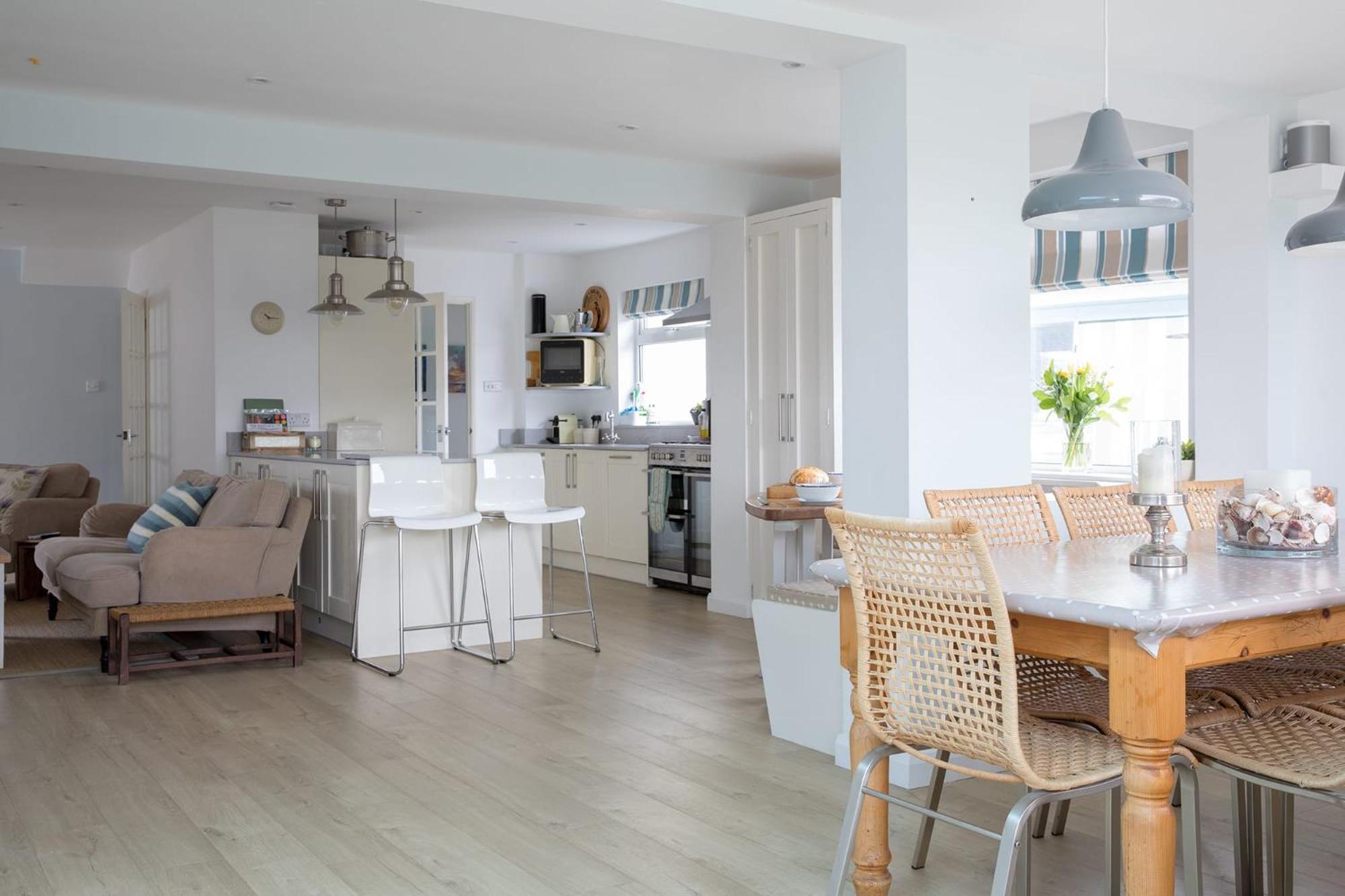 Family Seaside Retreat - 5 Minutes To Beach West Wittering Exteriör bild