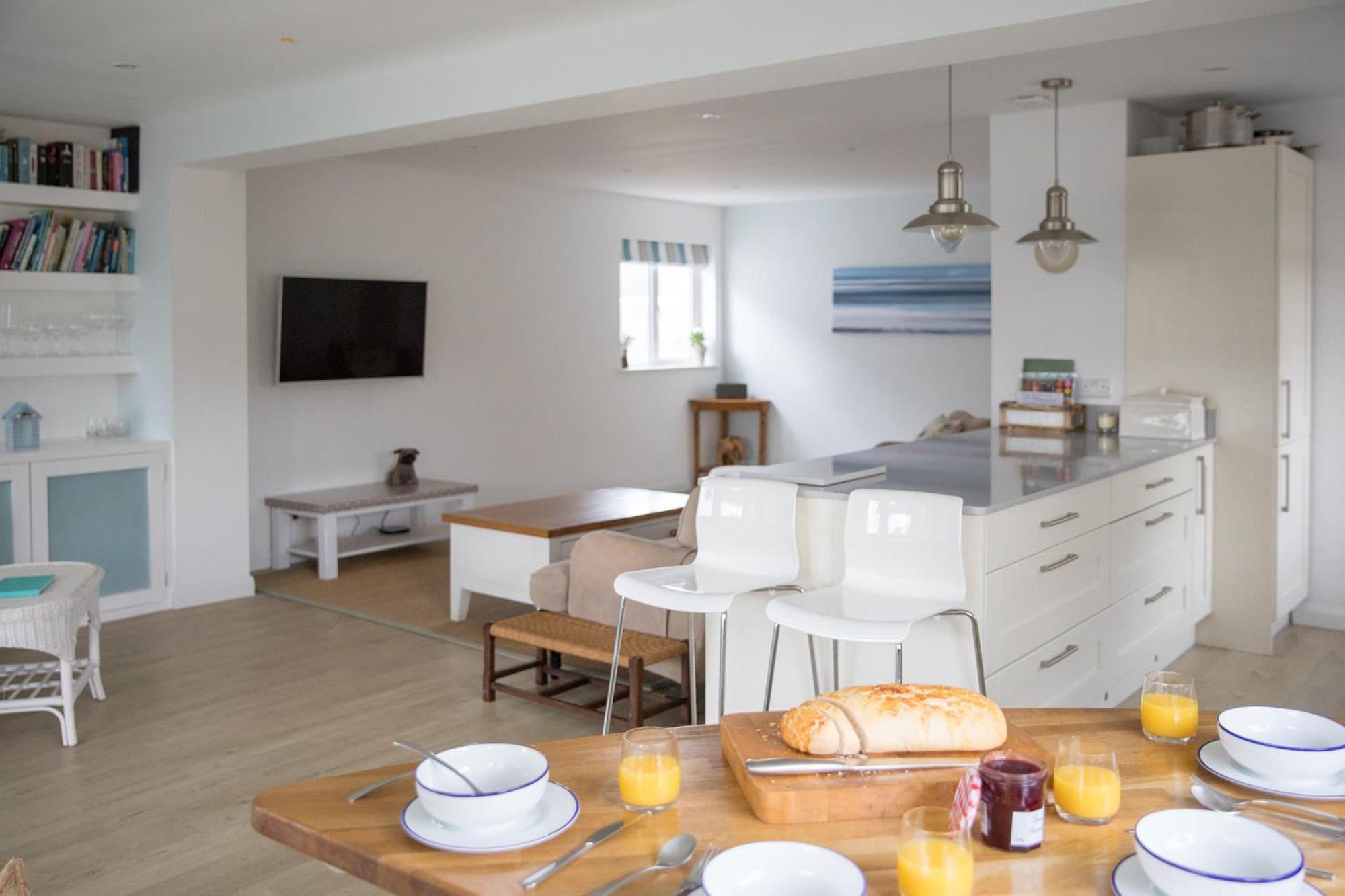 Family Seaside Retreat - 5 Minutes To Beach West Wittering Exteriör bild