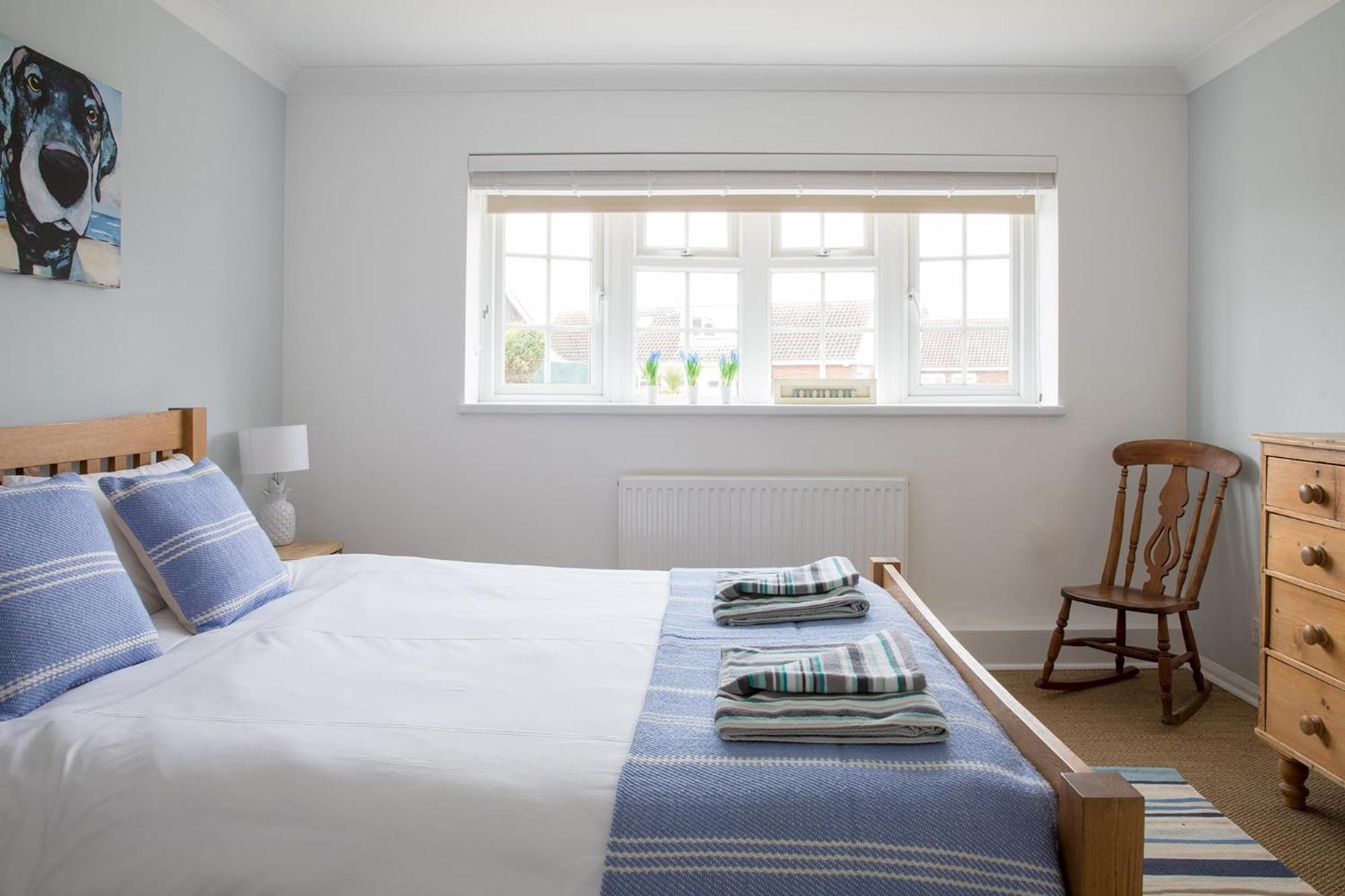 Family Seaside Retreat - 5 Minutes To Beach West Wittering Exteriör bild